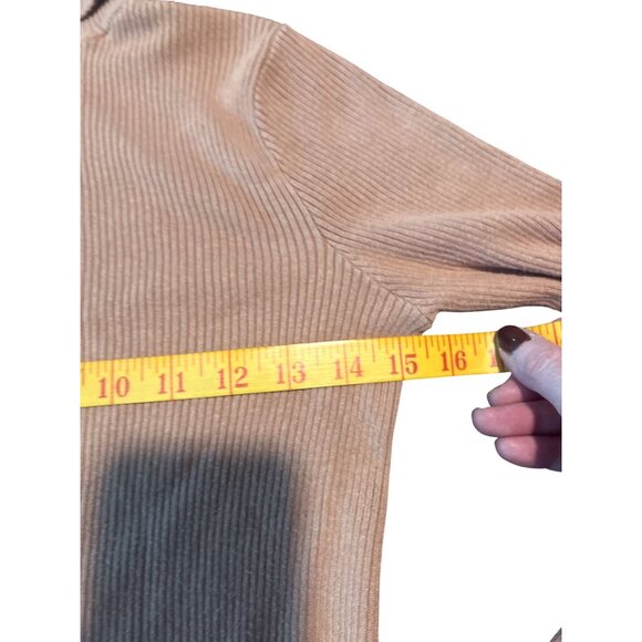 Urban Outfitters‎ Sweet Dreams Ribbed Turtleneck Sweater M Camel Tan Color - Picture 6 of 9